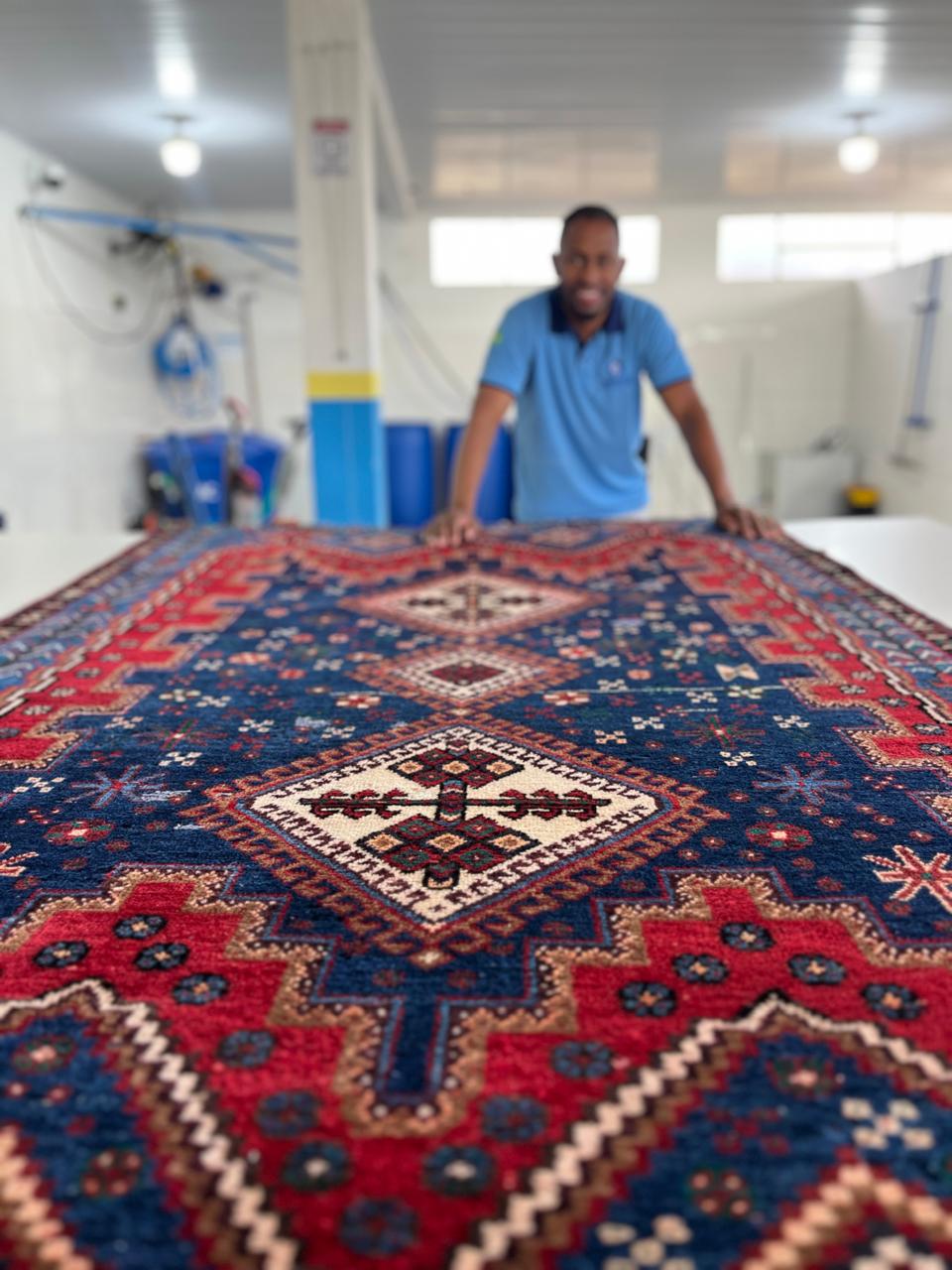 Tapete decorativo higienizado pela Andrade Limpeza